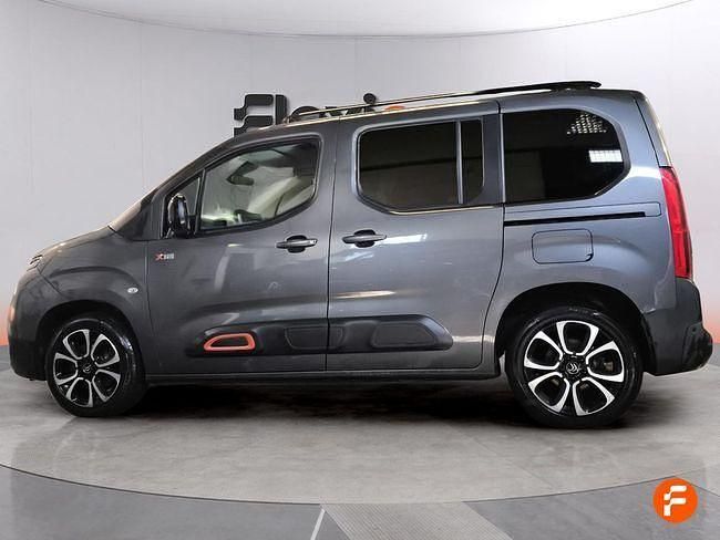 Usado Citroën Berlingo Shine 130 CV (95 kW) 2020 Gris Monovolumen