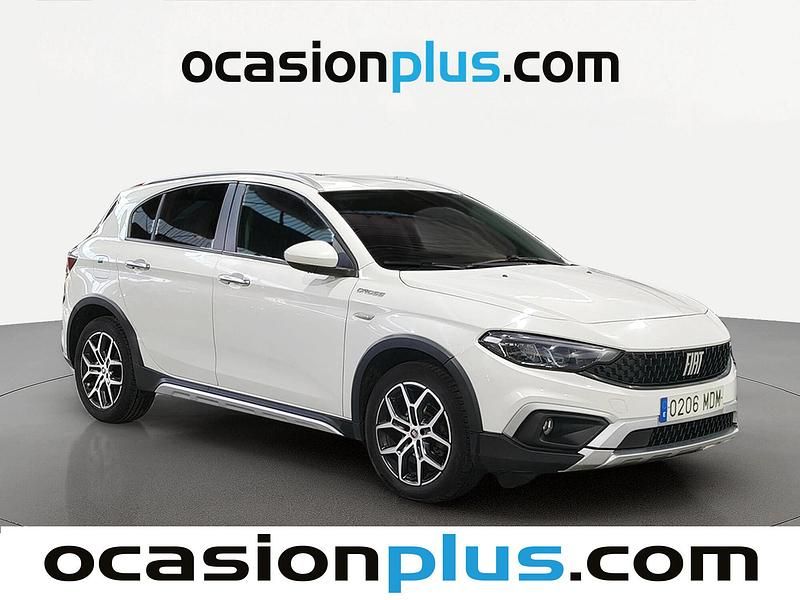 Usado Fiat Tipo Cross 130 CV (95 kW) 2023 Blanco Berlina