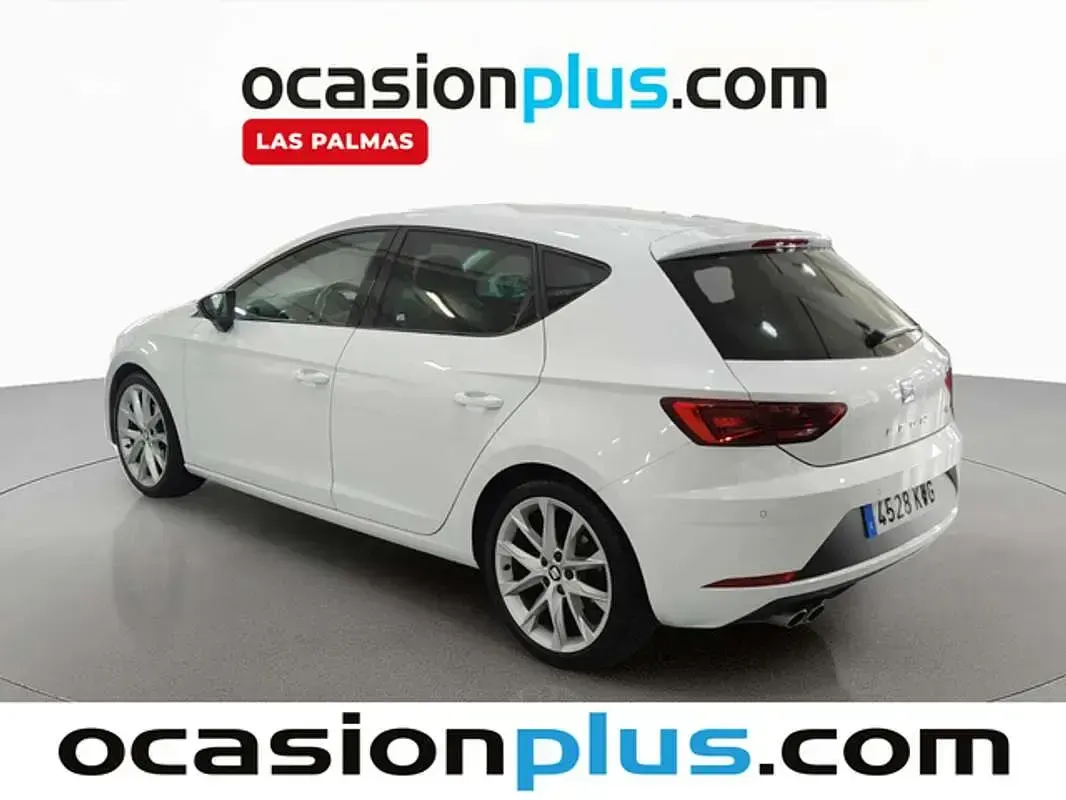 Usado Seat Leon FR 150 CV (110 kW) 2019 Blanco Utilitario