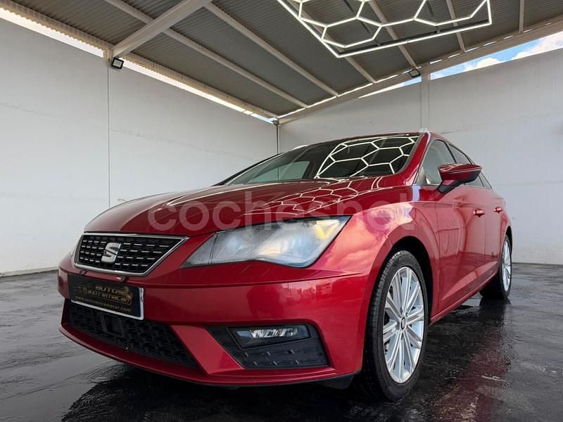 Usado Seat Leon XCELLENCE 150 CV (110 kW) 2018 Rojo Berlina