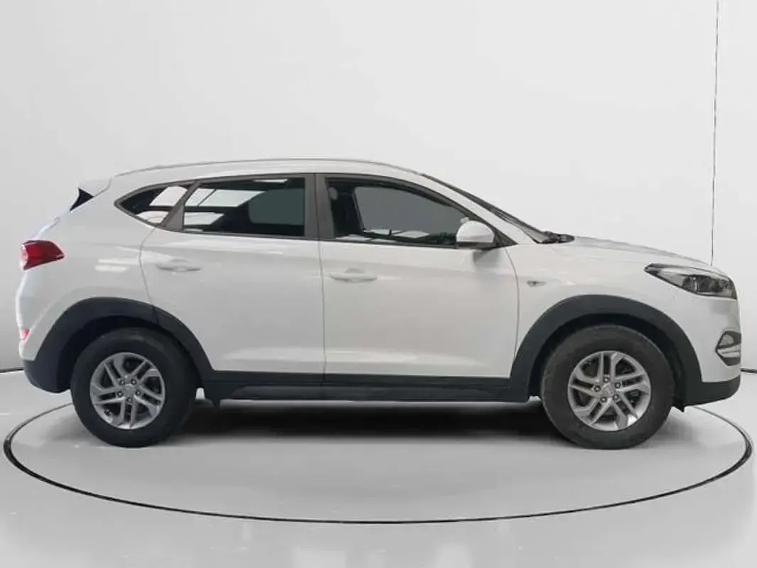 Usado Hyundai Tucson 114 CV (83 kW) 2018 Blanco SUV