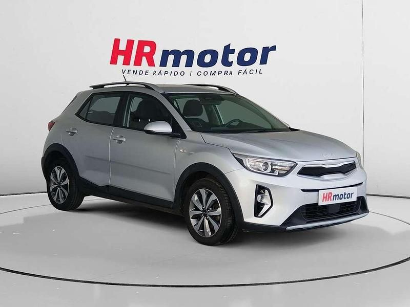 Gris Usado 2022 Kia Stonic SUV | 14.390 € (Buen precio) - Imagen 1/4