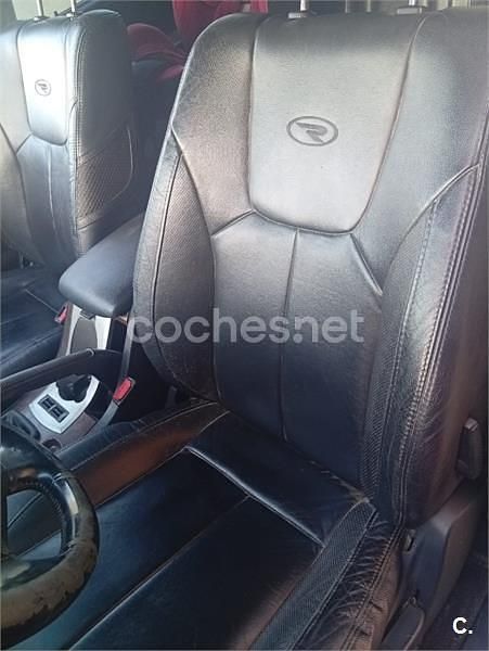 Usado Ssangyong (KGM) Rexton 165 CV (121 kW) 2005 Gris / plata SUV