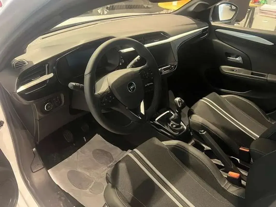 Nuevo Opel Corsa S 101 CV (74 kW) 2025 Blanco Utilitario