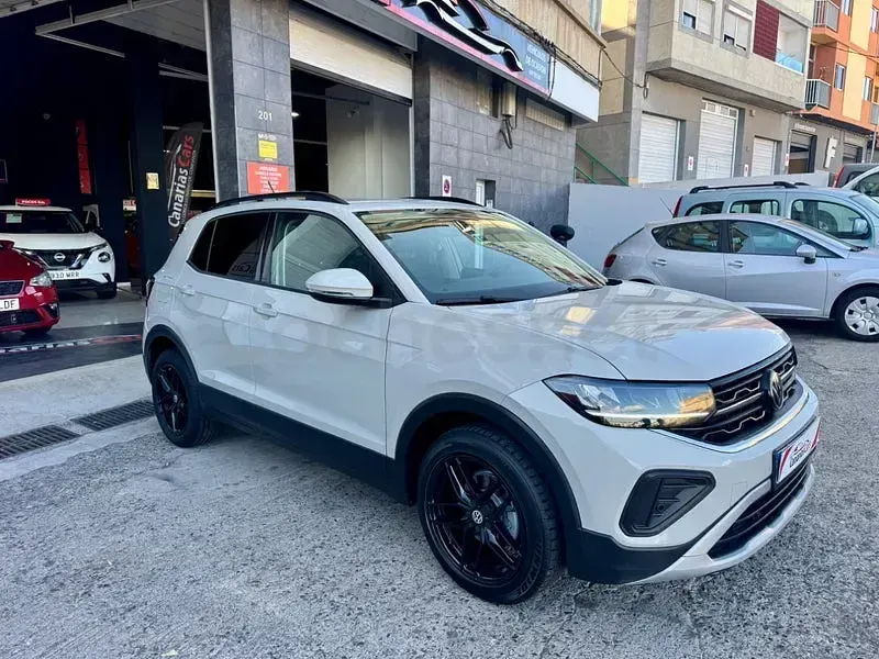 Usado VW T-Cross Life 95 CV (69 kW) 2024 Beige SUV