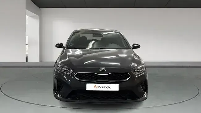 Usado Kia Ceed GT GT-Line 136 CV (100 kW) 2021 Gris