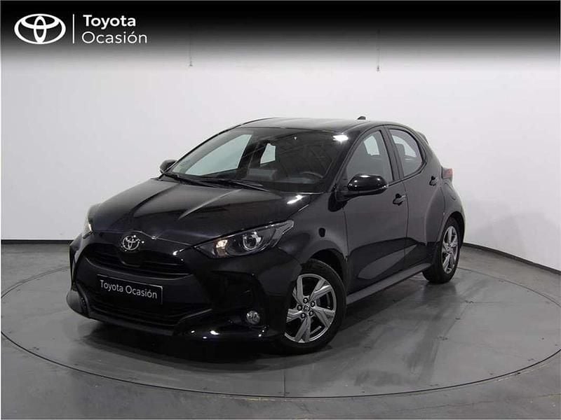 Usado Toyota Yaris Hybrid Active 116 CV (85 kW) 2025 Utilitario