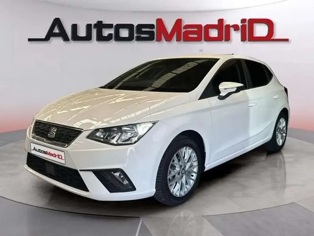 Usado Seat Ibiza Style 95 CV (69 kW) 2018 Blanco Utilitario