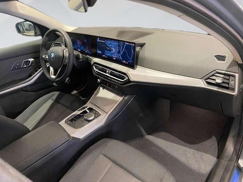 Usado BMW 320e Shadowline 204 CV (150 kW) 2024 Gris Berlina
