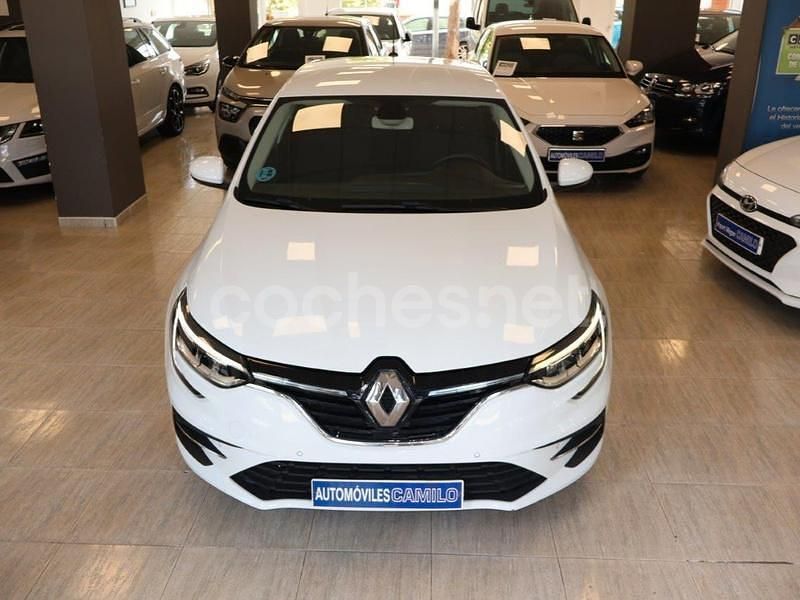 Usado Renault Mégane IV Business 115 CV (84 kW) 2021 Blanco Berlina