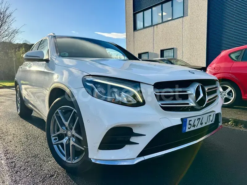 Usado Mercedes GLC220 AMG line 170 CV (125 kW) 2016 Blanco SUV
