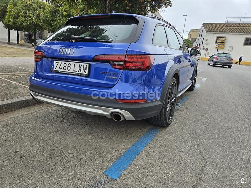 Usado Audi A4 Allroad S-Line 252 CV (185 kW) 2018 Azul Familiar