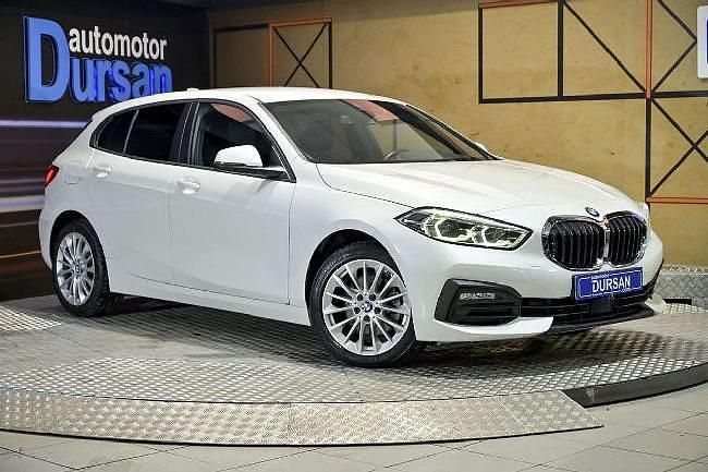 Usado BMW 118 Comfort Edition 150 CV (110 kW) 2020 Blanco Utilitario