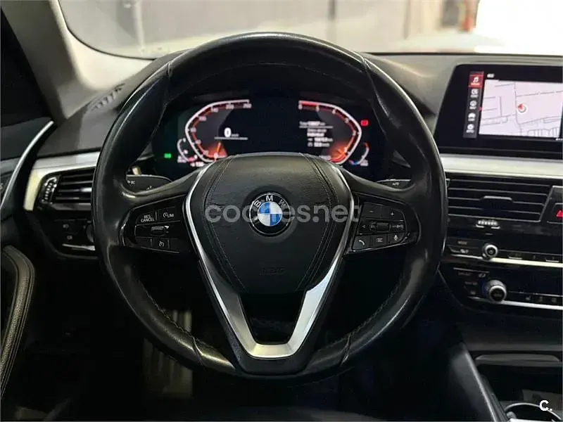 Usado BMW 520 190 CV (139 kW) 2019 Azul Familiar