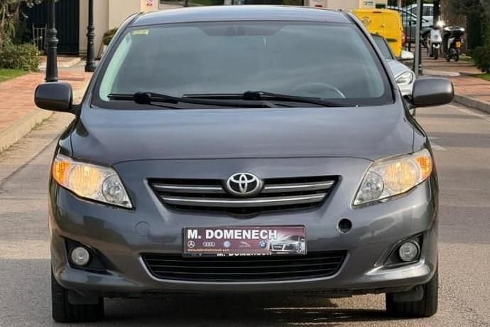 Usado Toyota Corolla Active 101 CV (74 kW) 2010 Berlina