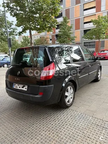 Usado Renault Scénic II 110 CV (80 kW) 2007 Negro Monovolumen