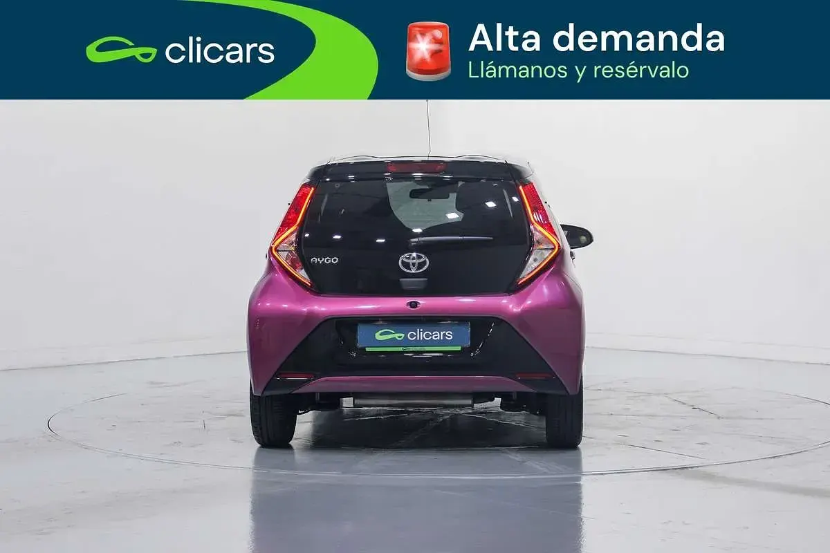 Usado Toyota Aygo X-cite 72 CV (52 kW) 2019 Blanco Utilitario