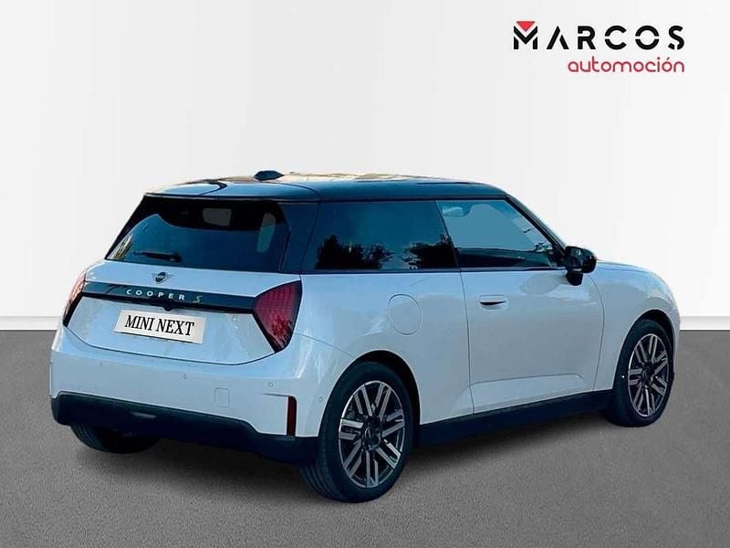 Usado Mini Cooper SE 160 kW (218 CV) 2024 Blanco Utilitario