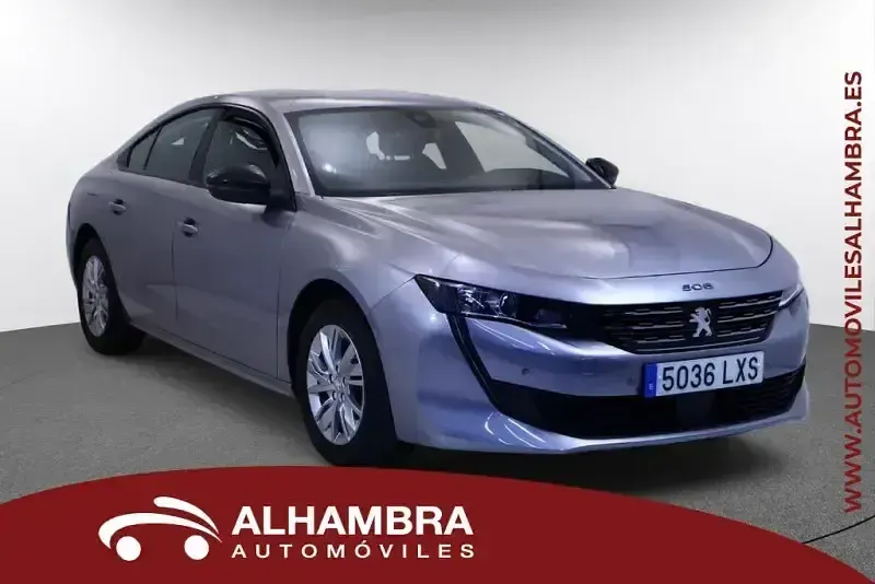 Usado Peugeot 508 Active 130 CV (95 kW) 2022 Gris / plata Berlina