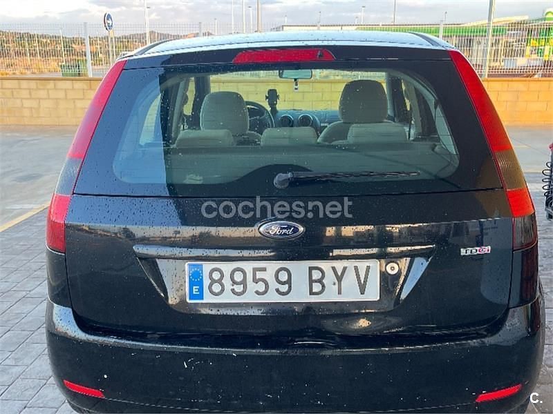Negro Usado 2002 Ford Fiesta Ghia Berlina | 1900 € (Precio justo) - Imagen 1/4