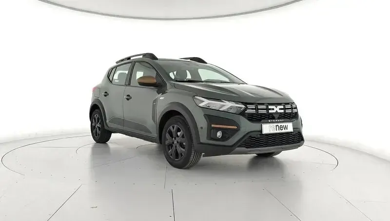 Usado Dacia Sandero Extreme 100 HP (73 kW) 2025 Verde Sedan