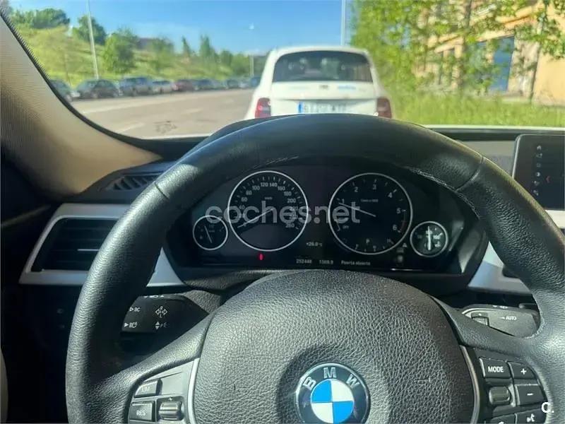Usado BMW 320 190 CV (139 kW) 2018 Blanco Berlina