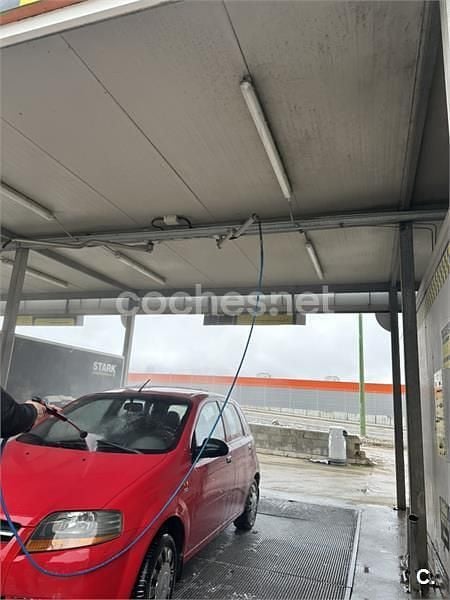 Usado Chevrolet Kalos SE 72 CV (52 kW) 2004 Rojo Berlina