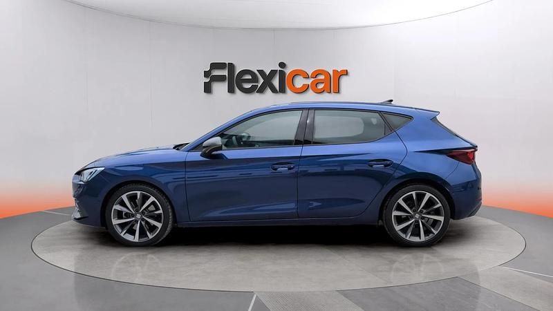 Usado Seat Leon FR 150 CV (110 kW) 2020 Azul Berlina