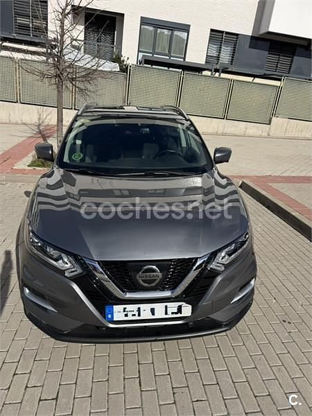 Usado Nissan Qashqai N-Connecta 163 CV (119 kW) 2018 Gris / plata SUV
