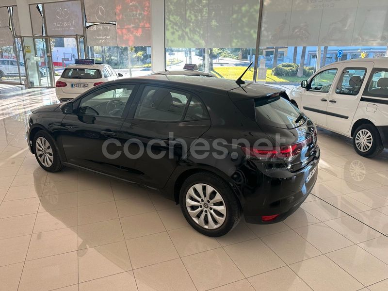 Negro Usado 2022 Renault Mégane IV Intens Berlina | 18.900 € (Precio justo) - Imagen 1/4