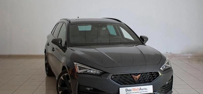 Usado Cupra Leon 150 CV (110 kW) 2023 Gris magnetic Familiar