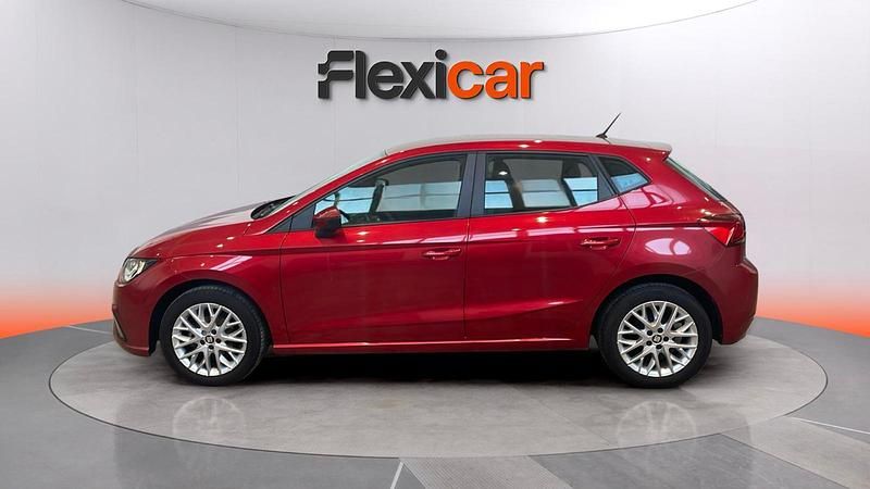 Usado Seat Ibiza CONNECT 75 CV (55 kW) 2017 Rojo Utilitario