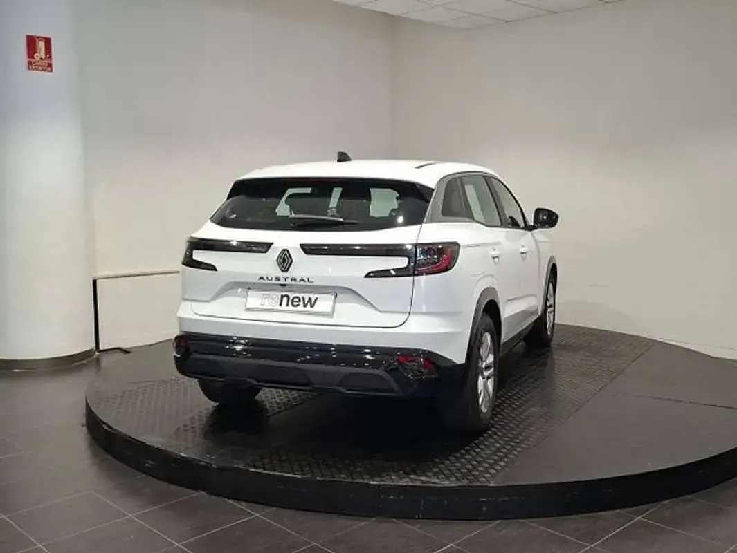 Usado Renault Austral Equilibre 140 CV (102 kW) 2023 Blanco SUV