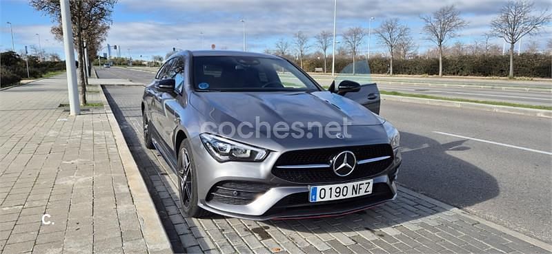 Usado Mercedes CLA250e Shooting Brake 218 CV (160 kW) 2021 Gris / plata Familiar