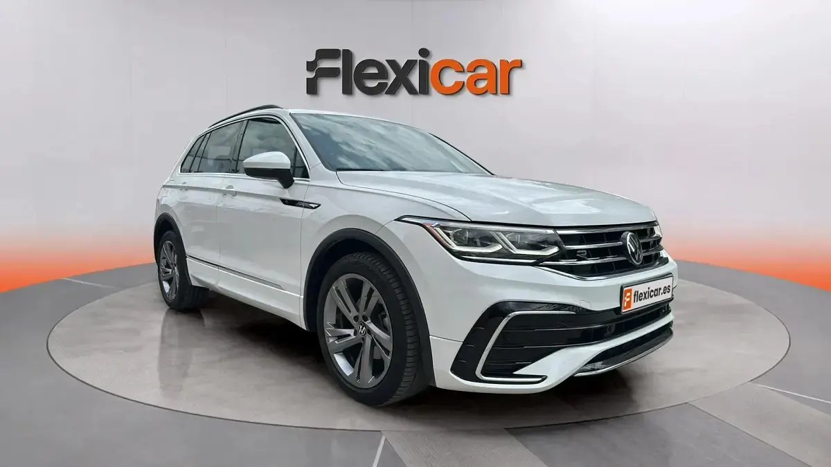 Usado VW Tiguan R-line 150 CV (110 kW) 2023 SUV