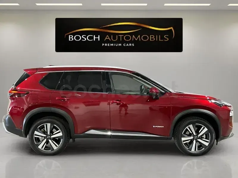 Usado Nissan X-Trail Tekna 213 CV (156 kW) 2023 Rojo SUV