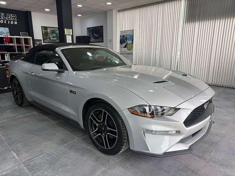 Usado Ford Mustang Convertible 314 CV (230 kW) 2018 Plateado Descapotable