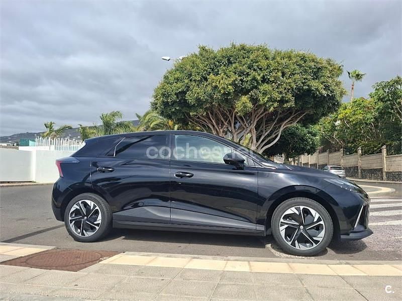 Usado MG MG4 EV Luxury 63 kW (87 CV) 2023 Eléctrico Utilitario