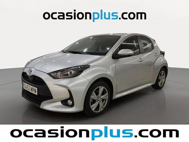 Gris Usado 2024 Toyota Yaris Active | 16.500 € (Super precio) - Imagen 1/4