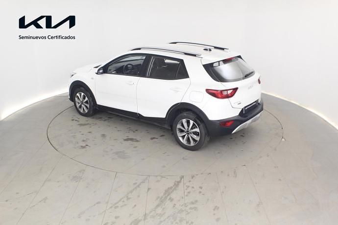 Usado Kia Stonic 100 CV (73 kW) 2024 SUV