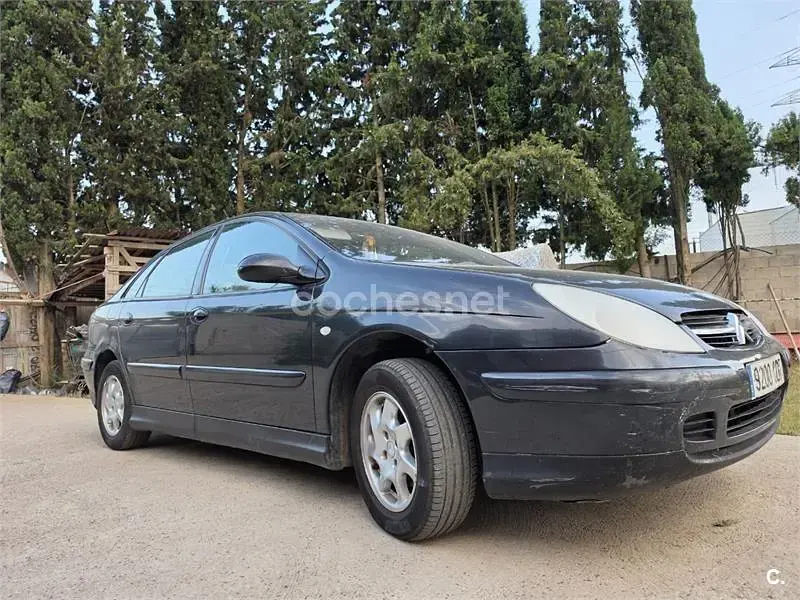 Usado Citroën C5 110 CV (80 kW) 2003 Negro Berlina