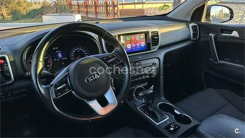 Usado Kia Sportage Plus 132 CV (97 kW) 2019 Azul SUV