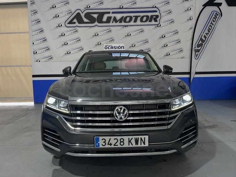 Usado VW Touareg 231 CV (169 kW) 2019 Gris / plata SUV