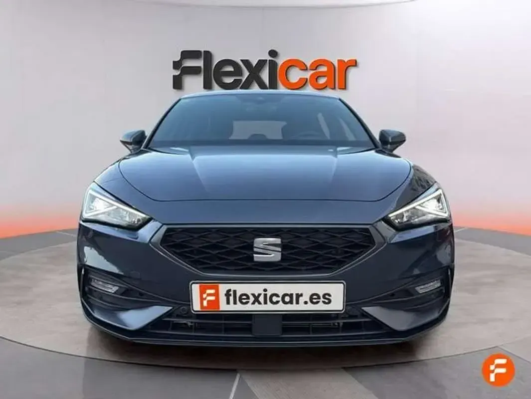Usado Seat Leon FR 150 CV (110 kW) 2020 Gris Utilitario