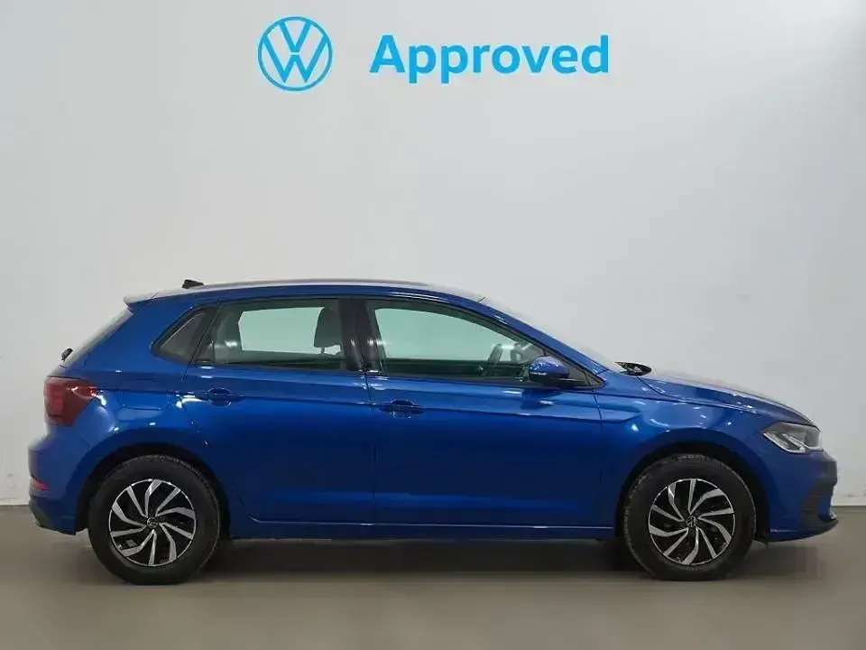 Usado VW Polo Life 95 CV (69 kW) 2024 Azul Berlina