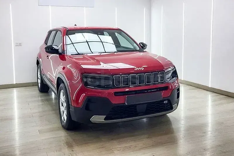 Usado Jeep Avenger Altitude 100 CV (73 kW) 2023 Rojo SUV