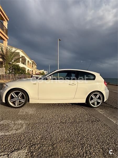 Blanco Usado 2008 BMW 118 Utilitario | 3900 € (Precio justo) - Imagen 1/4