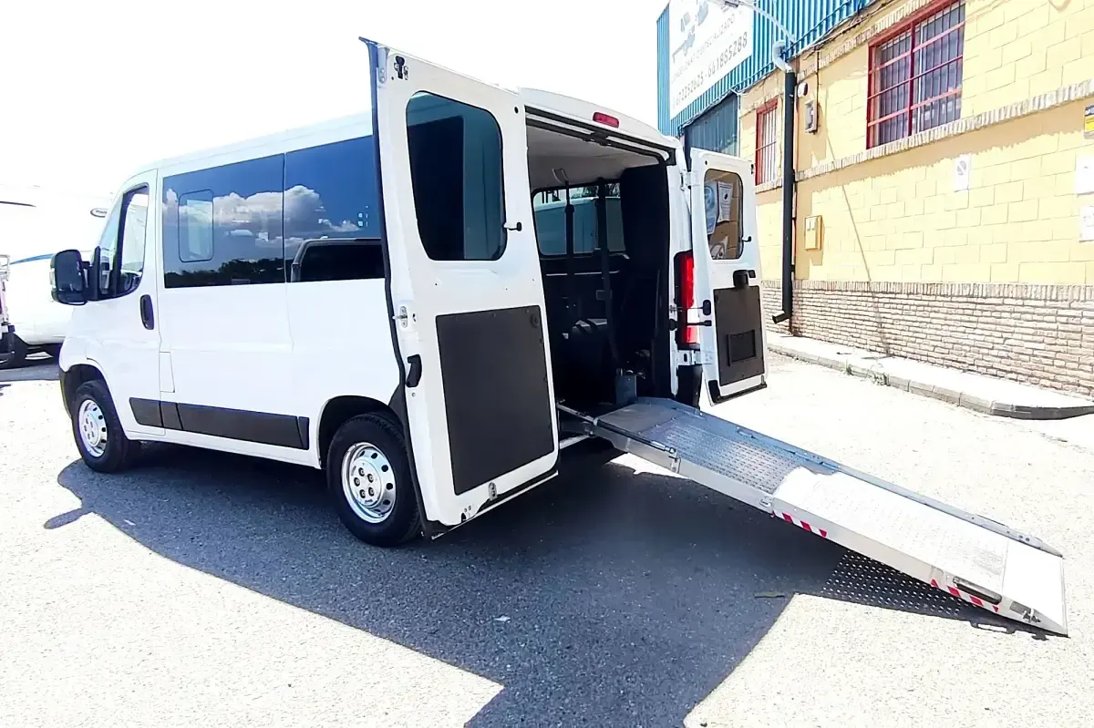 Usado Citroën Jumper 140 CV (102 kW) 2019 Blanco Monovolumen