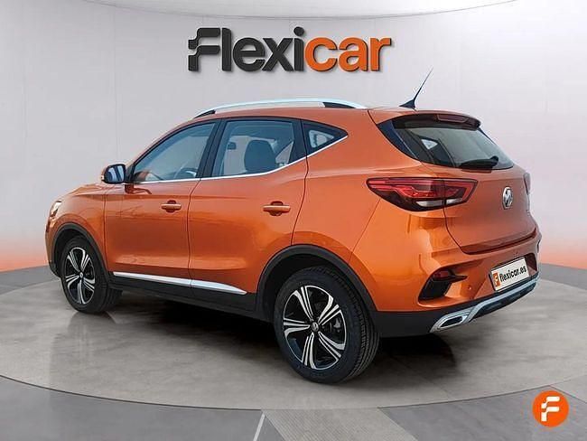 Käytetty MG ZS Comfort 106 HP (77 kW) 2022 Oranssi Sedan