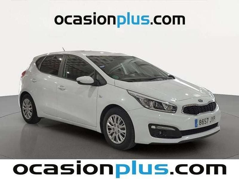 Usado Kia Ceed GT 90 CV (66 kW) 2017 Blanco Utilitario